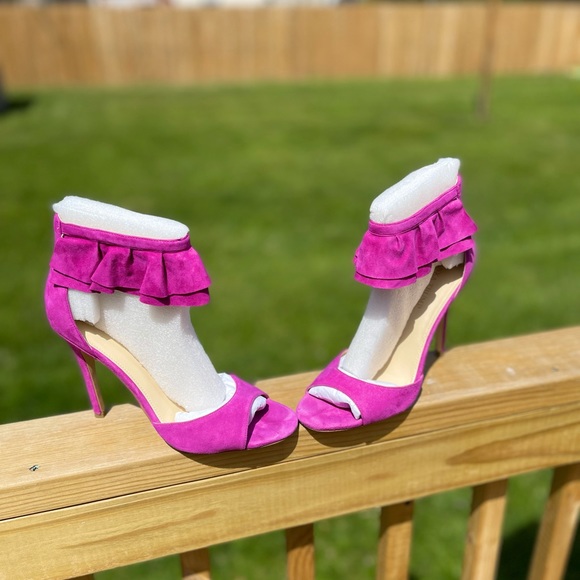 Ivanka Trump Dark Pink Suede Heels - Picture 2 of 7